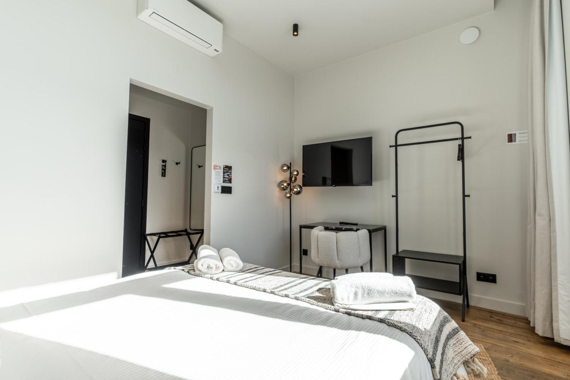 Hotel Le Manoir Marche-en-Famenne Bagian luar foto